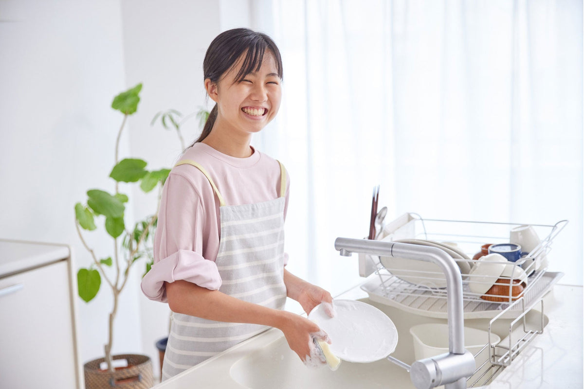 Fragrance-free dishwashing liquid and kitchen cleaner for sensitive skin, allergies, and pregnancy